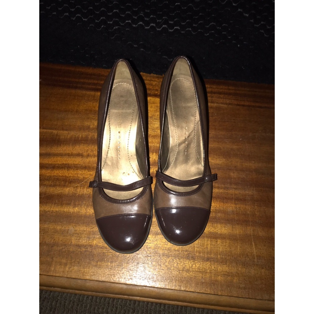Bandolino brown short heel shoe